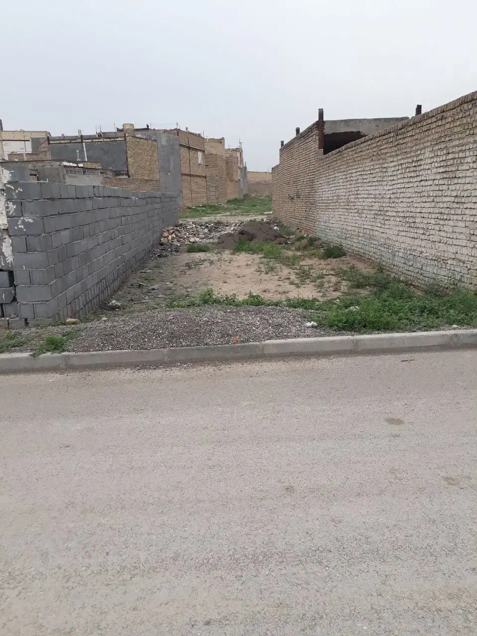 زمین ۱۵۰ متری شاهنامه ۶۶