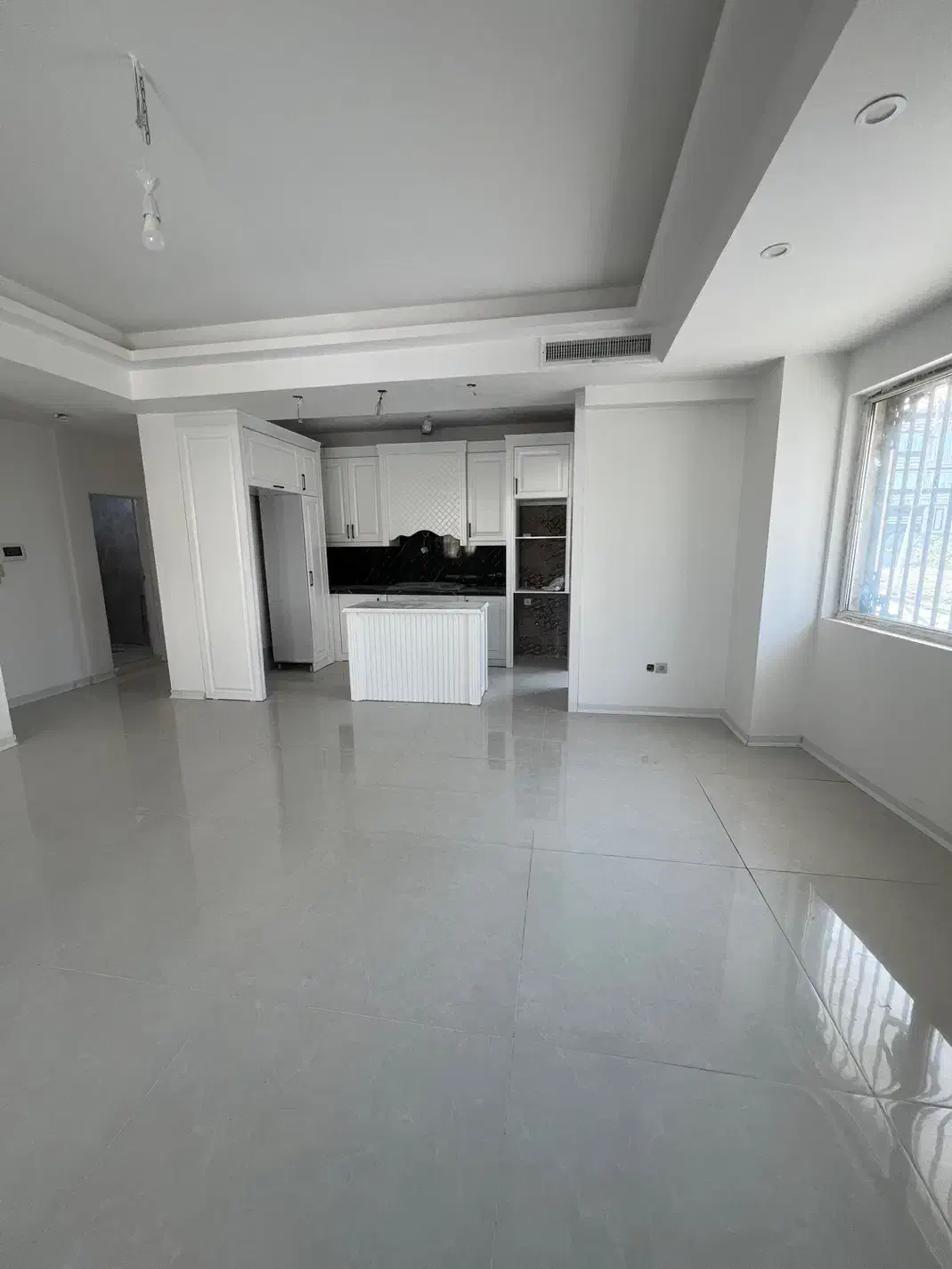 فروش واحد ۹۱ متری طبقه اول نماز۱