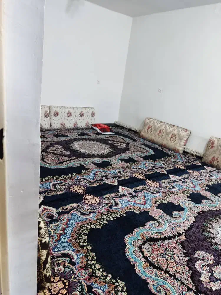 فروش خانه خدمات
