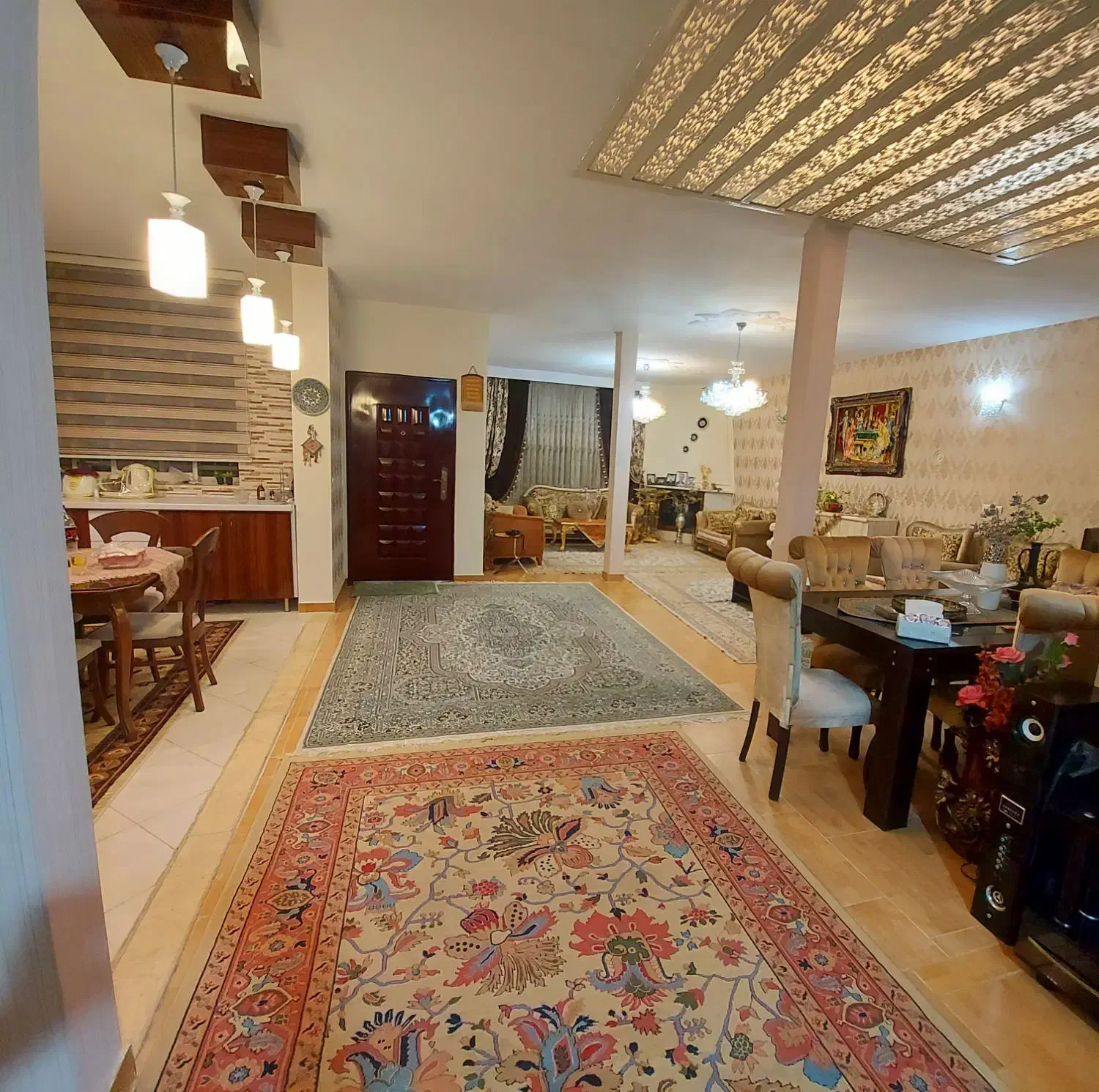 ویلایی ۲۶۰ متر فردیس