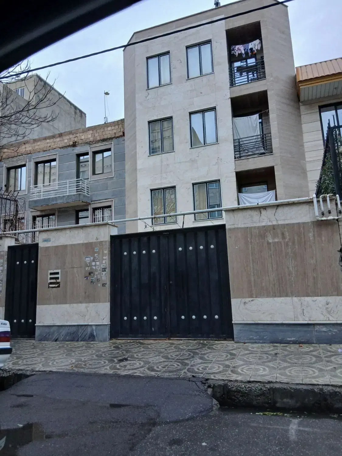 ساختمان تک واحدی