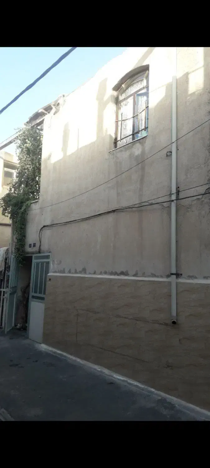 زمین ب متراژ ۵۰متر با انشعابات
