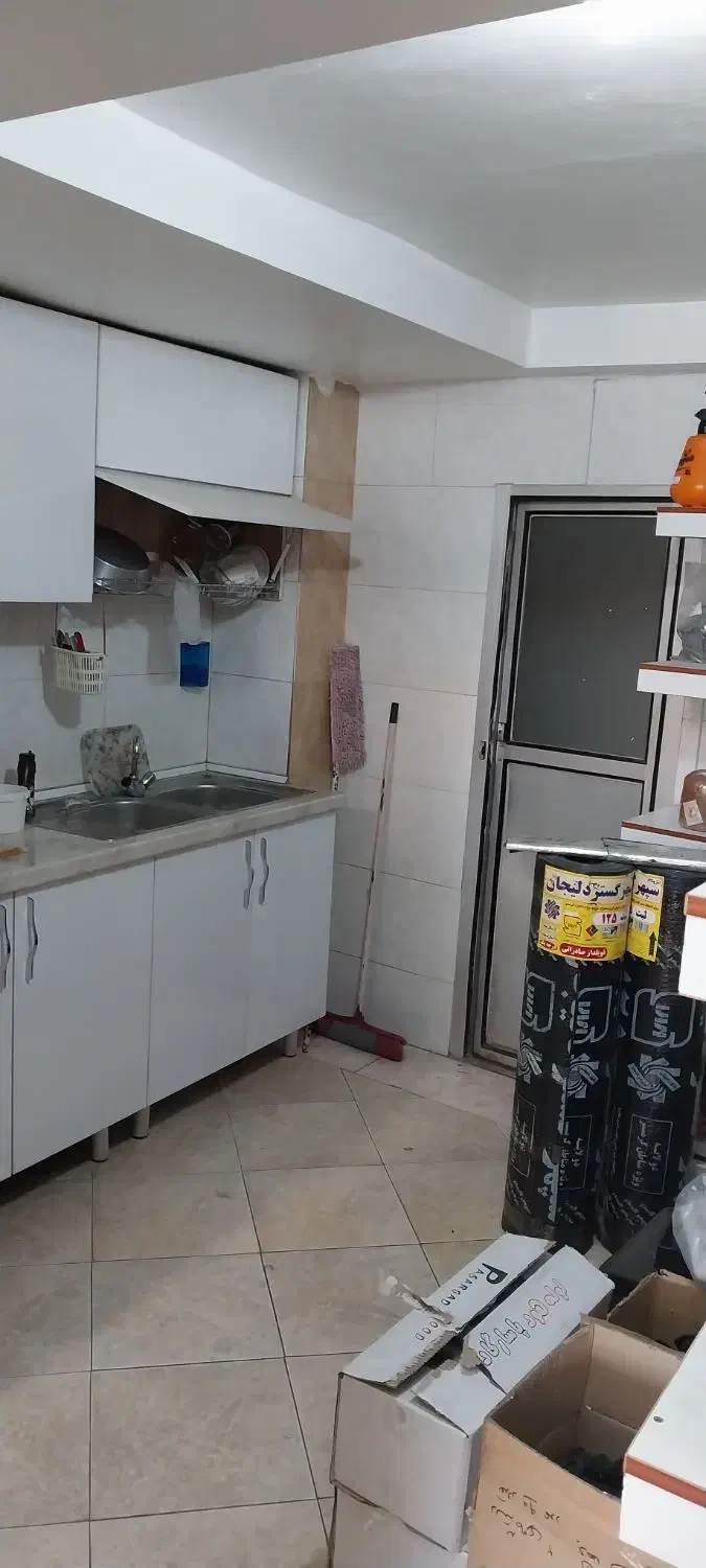 فروش یا معاوضه مغازه با بیل مکانیکی لاستیکی