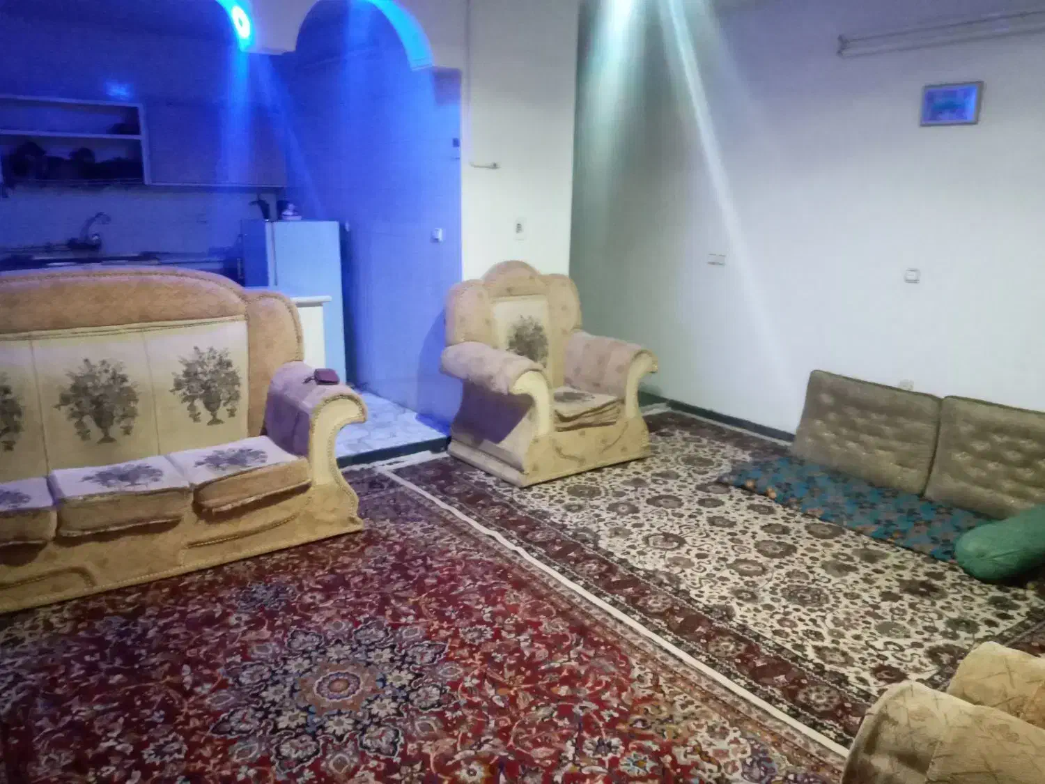 منزل روزانه همکف پارکینگ دار.اتاق از۵۵۰