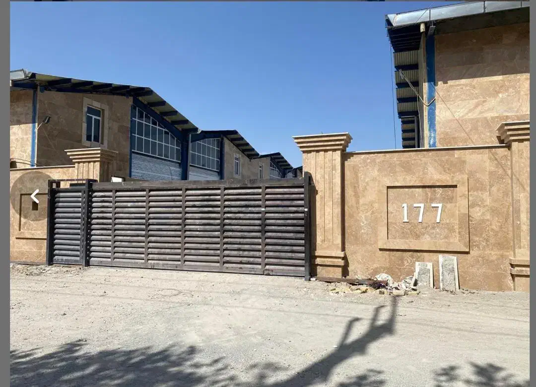 فروش سالن تمام بهداشتی ۲۶۰ متر