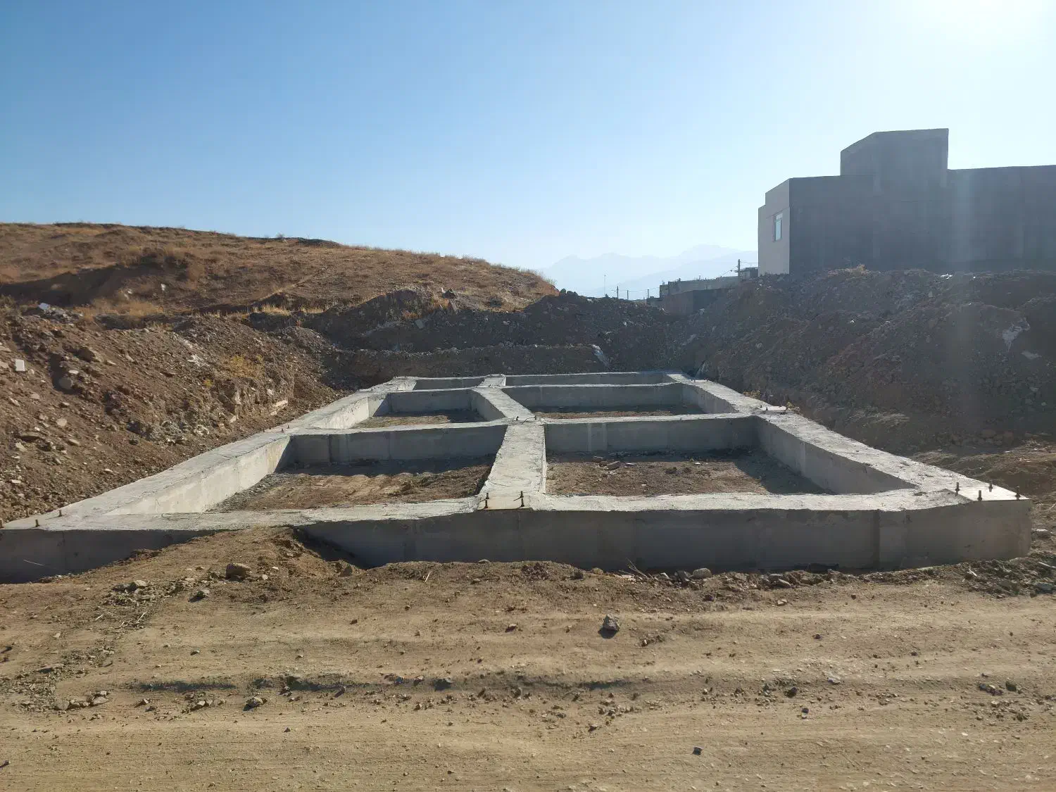 زمین مسکونی