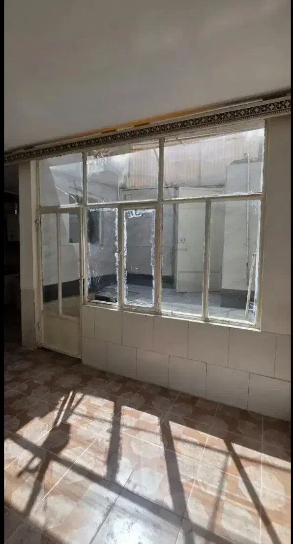 یه طبقه دربست