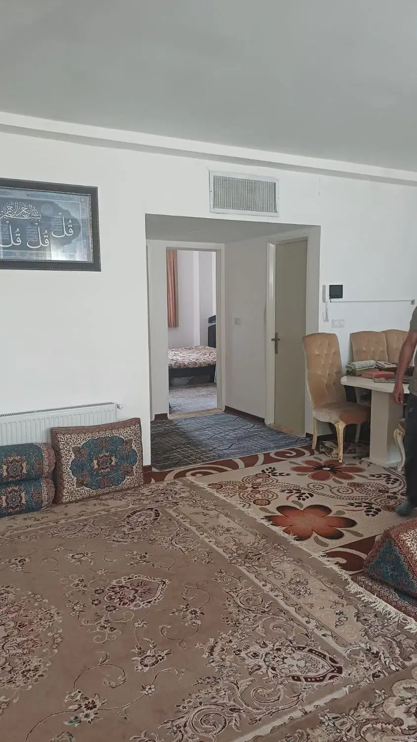 واحد ۱۲۰متری مسکونی