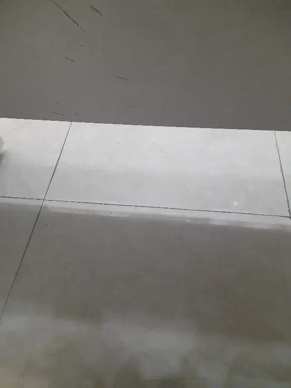 مغازه تجاری دائم ۲۵متر نزدیک حاشیه امامت
