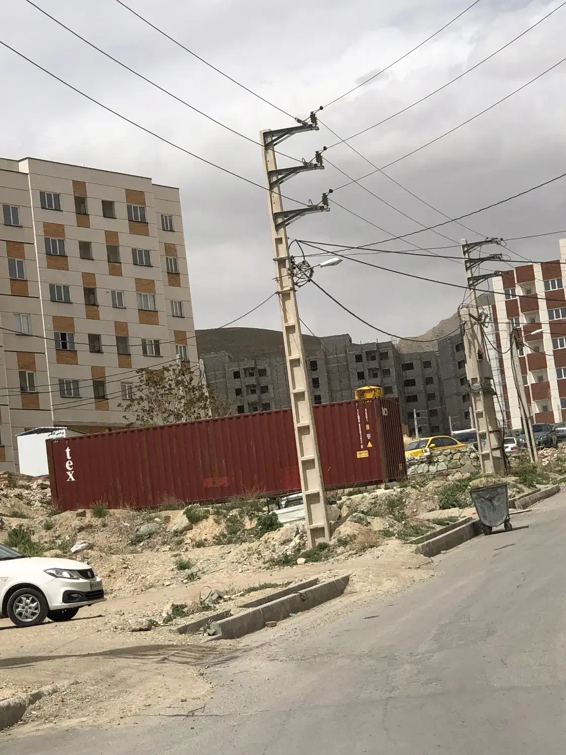 اپارتمان ۹۴ متری ۲ خواب مدارک تکمیل