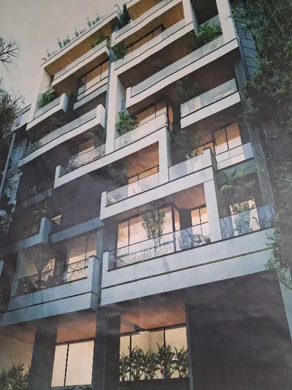 اپارتمان ۲۲۵ متر نو ساز  چهار خوابه  و سه مستر
