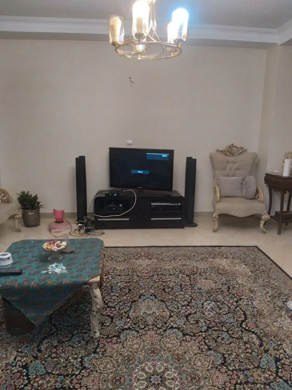 اجاره واحد ۹۰ متری تازه ساخت فول کامل کابینت شده