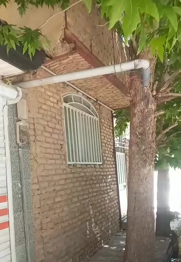 فروش خانه ویلایی در شهرک علوی۶۰ متر