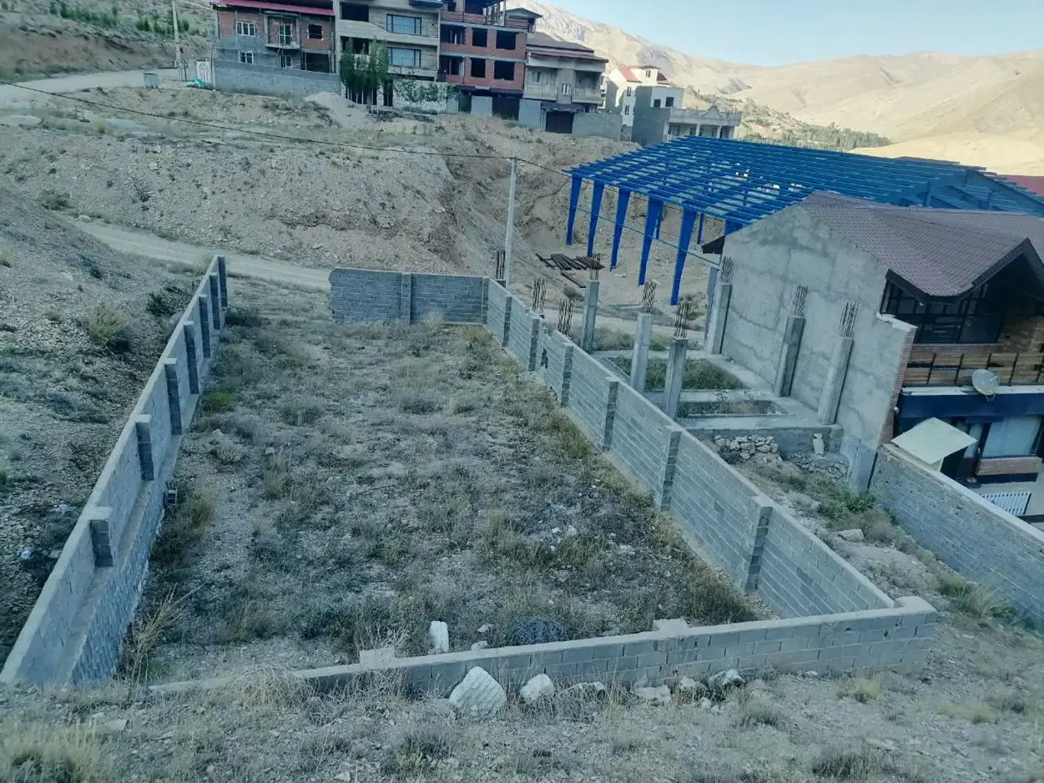 ۲۲۵متر زمین مسکونی در اهنز
