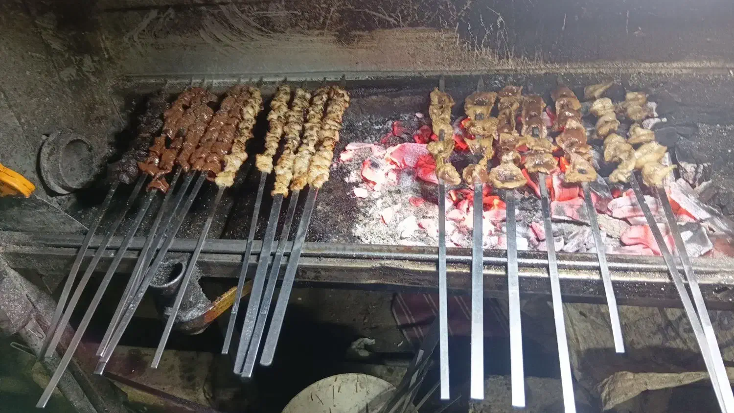 واگذاری یک باب مغازه جگرکی