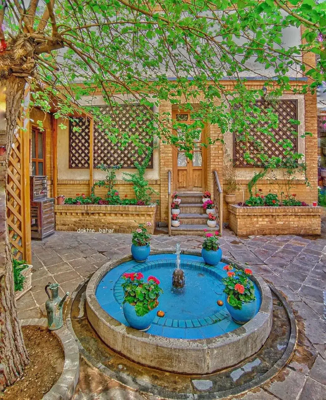 ۳۰۰ متر زمین مسکونی