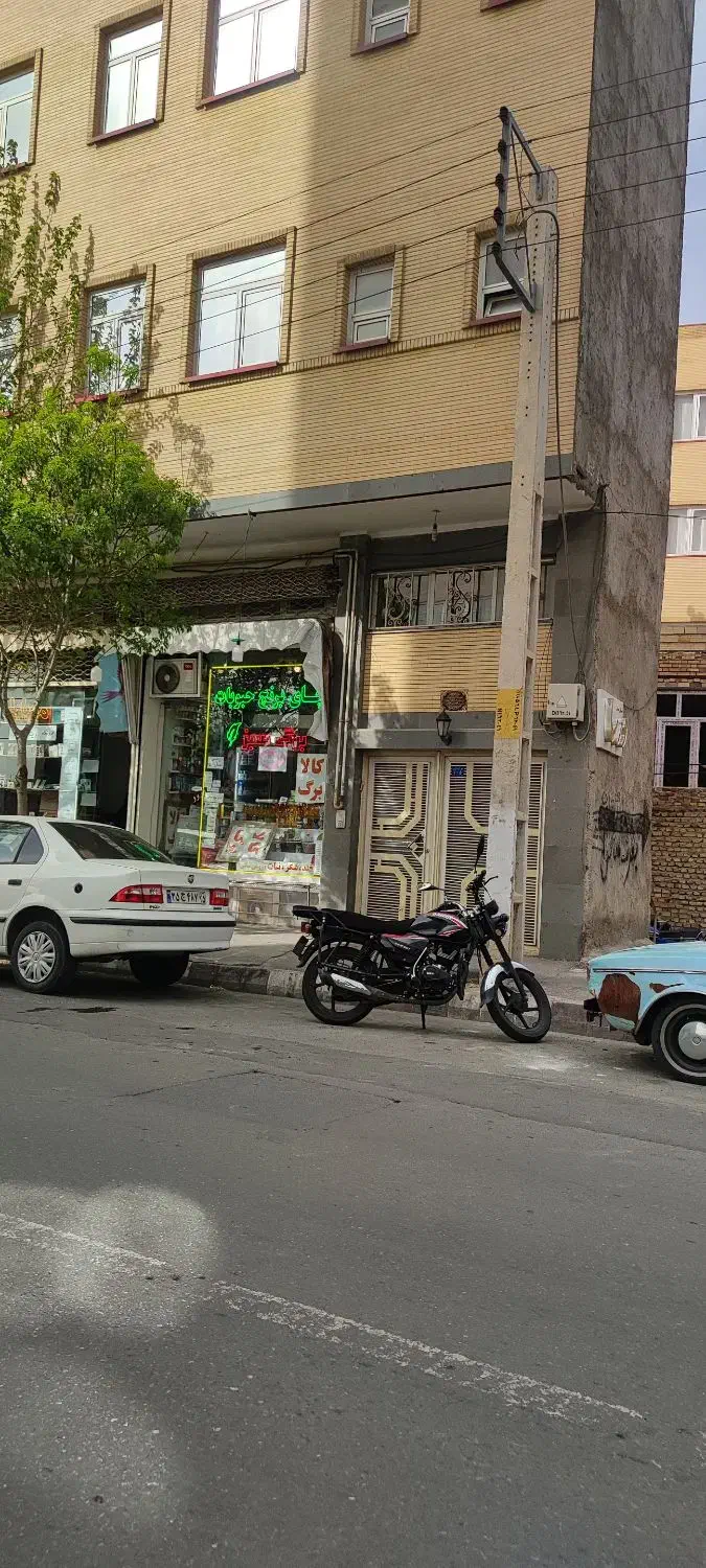 فروش اپارتمان با زیر زمین در علی سیاهپوش منجم