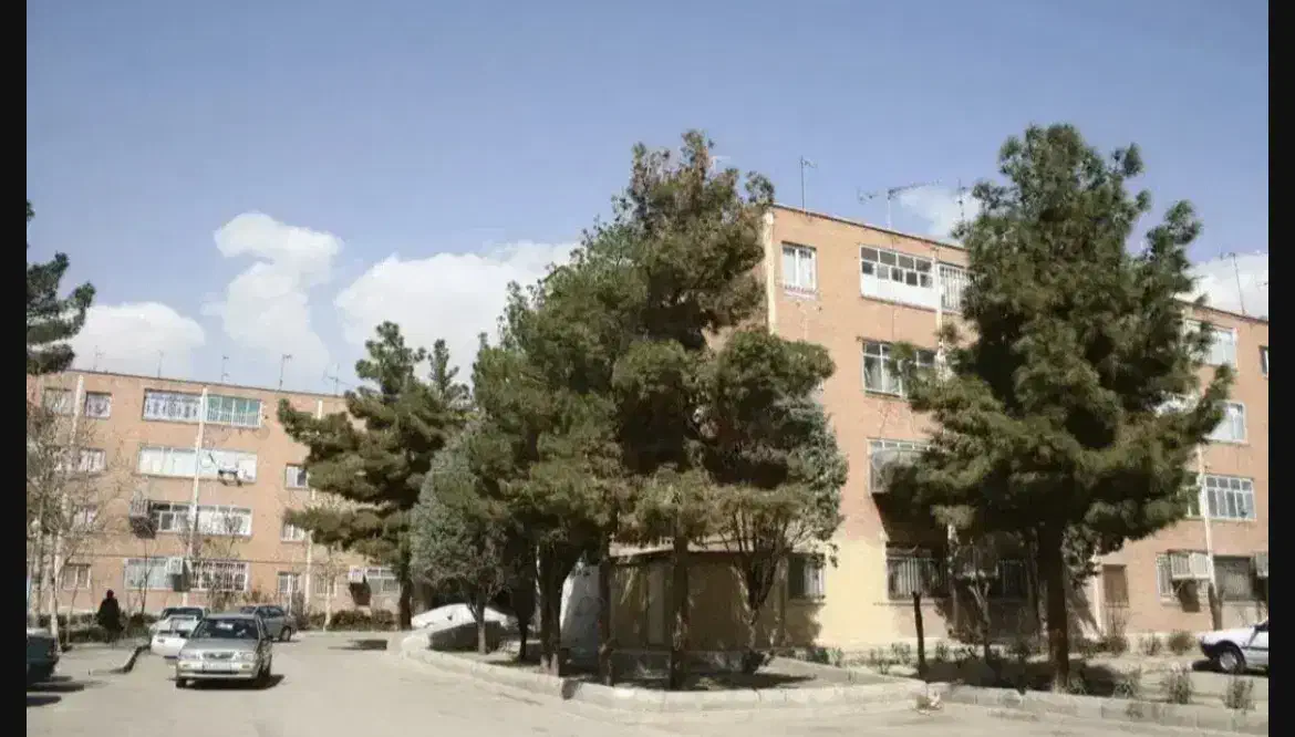 ۹۰ متری پیکانشهر