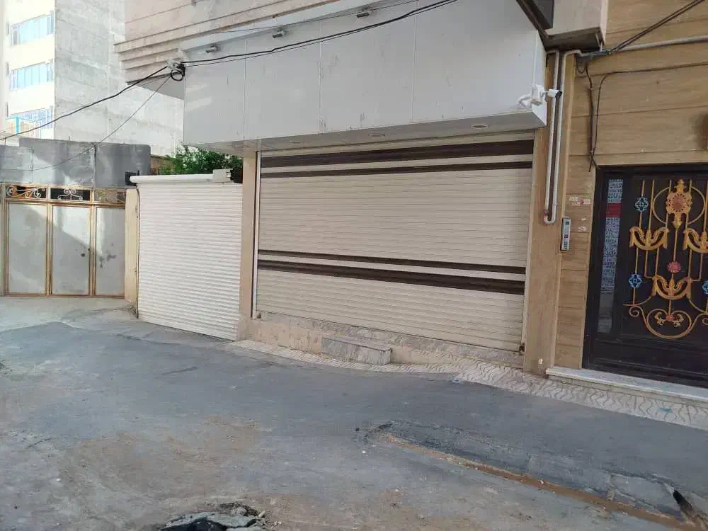 مغازه ۳۰متری