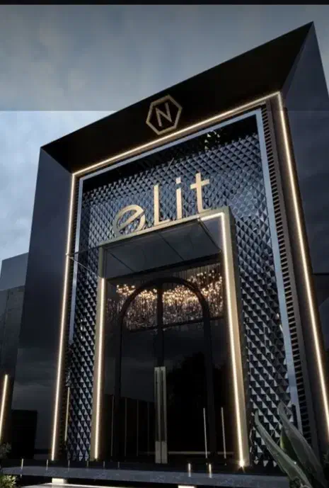 مغازه بر چراغ قرمز