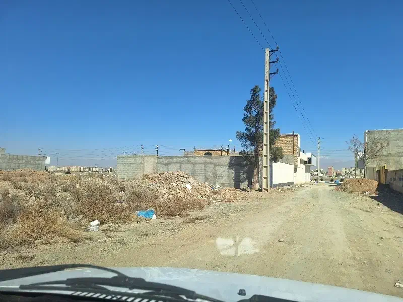 ۲۲۵ متر زمین سنددار ۴باغ بلوار ابریشم