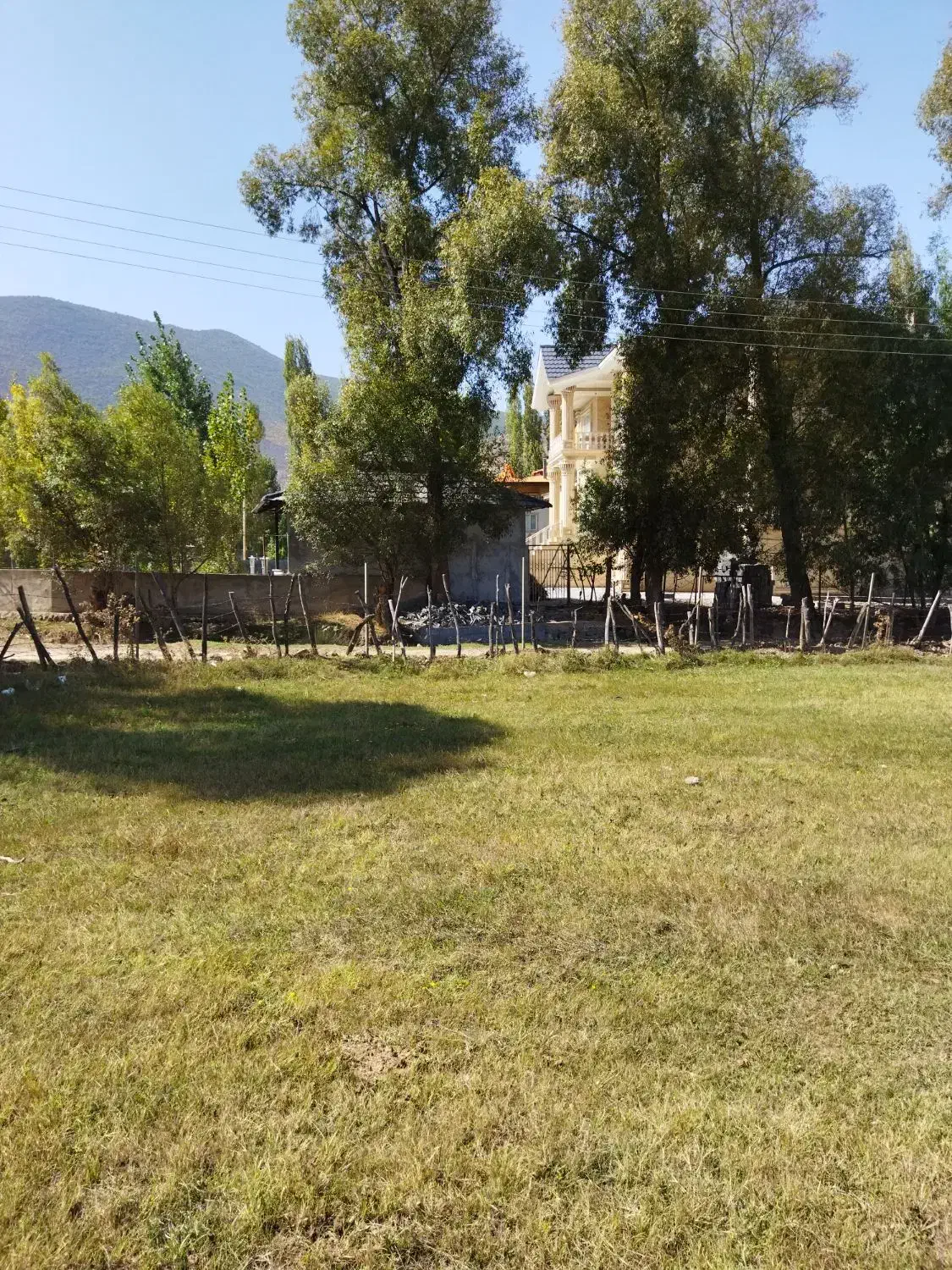 زمین داخل بافت کجور