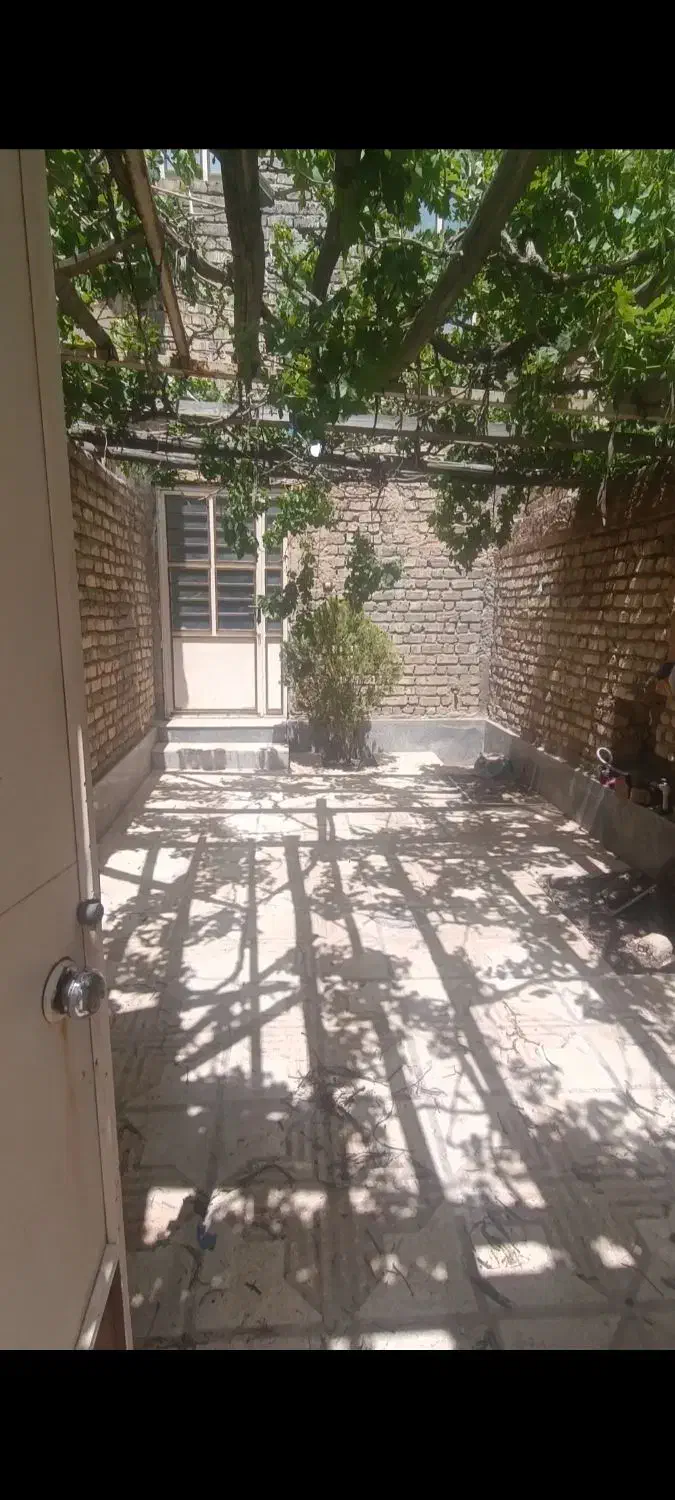 فروش خانه طبقه بالا ماشین رو 120متر با مجوز