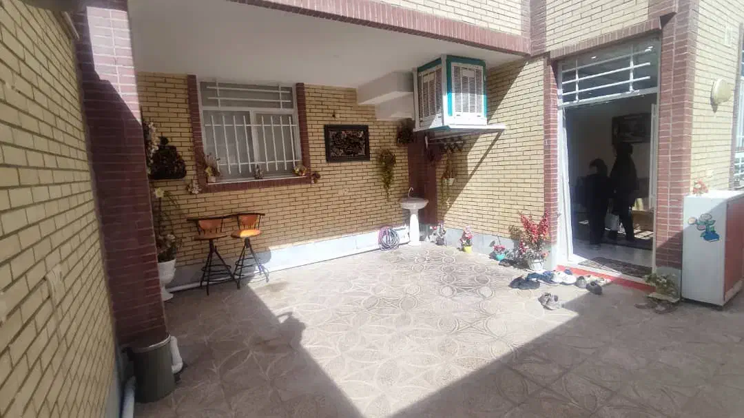 واحد85متری همکف حیاط اختصاصی راه جدا و  خوش جا