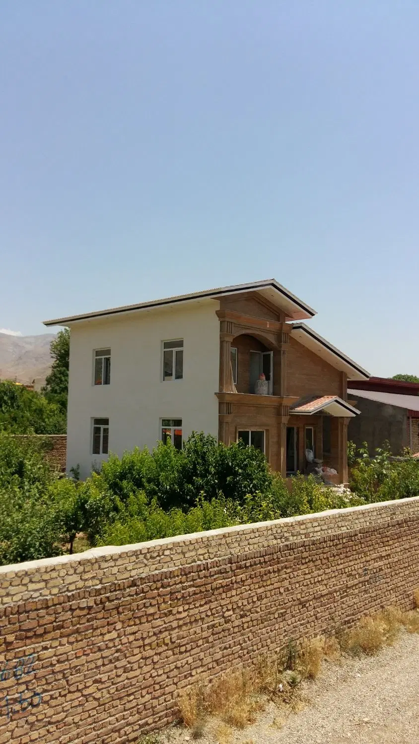 ۳۲۰ متر ویلا دوبلکس در منطقه طالقان زیاران