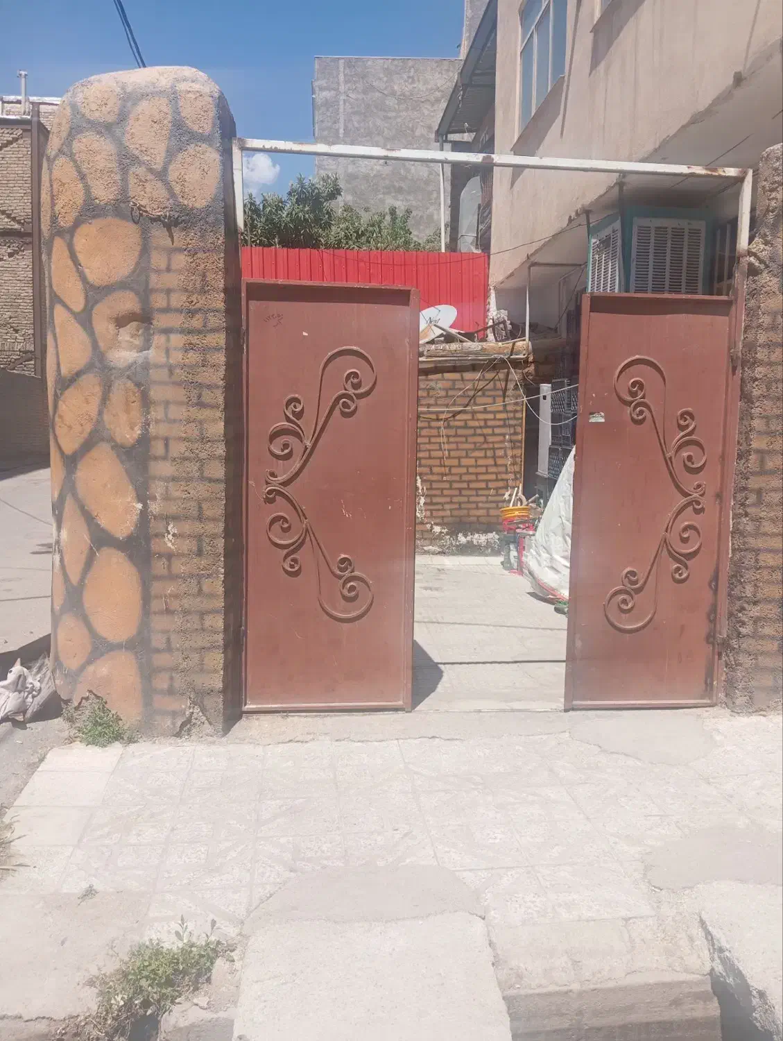 خانه ویلایی دربست حیاط ماشین رو بومهن شهراباد