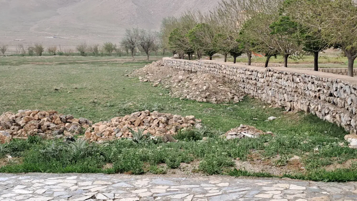 فروش زمین با کاربری مسکونی وباغ