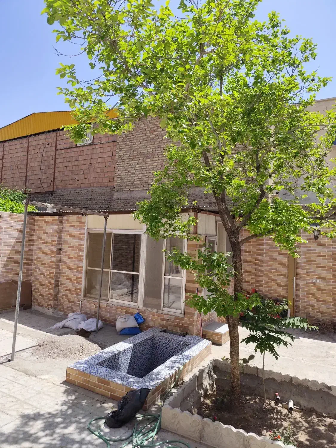 خونه ویلای خورشید