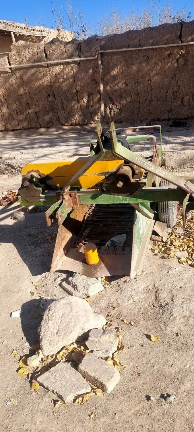 ساختمان گلنگی