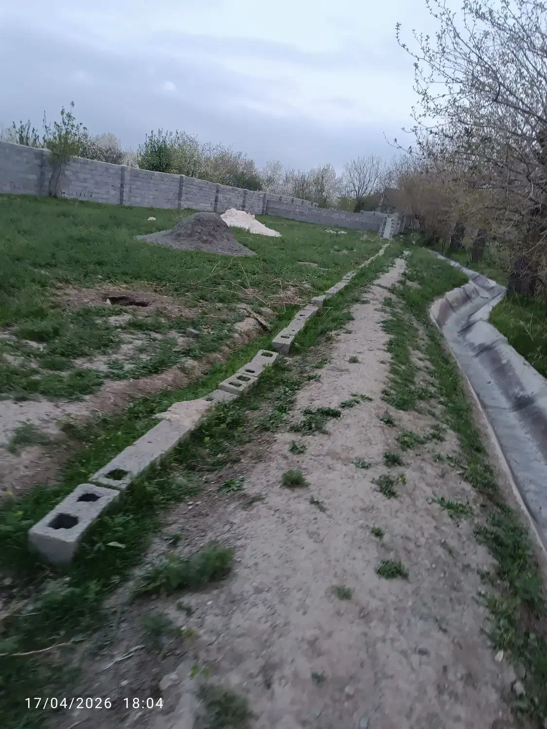 400متر زمین کلنگی
