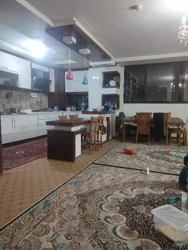 فروش آپارتمان 130متری طبقه چهار هر طبقه سه واحد
