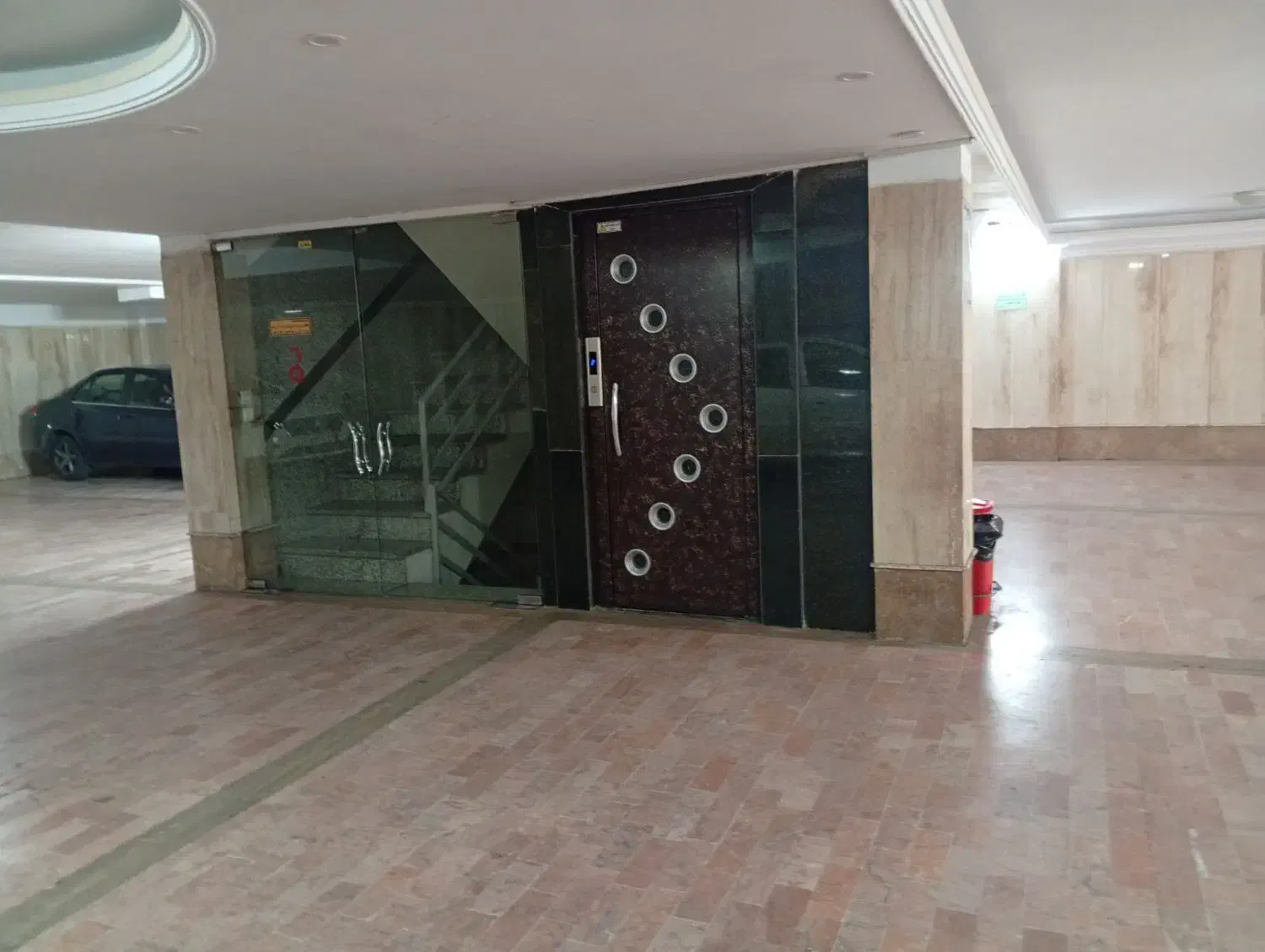 ۴۰ متر موقعیت اداری گلبرگ غربی
