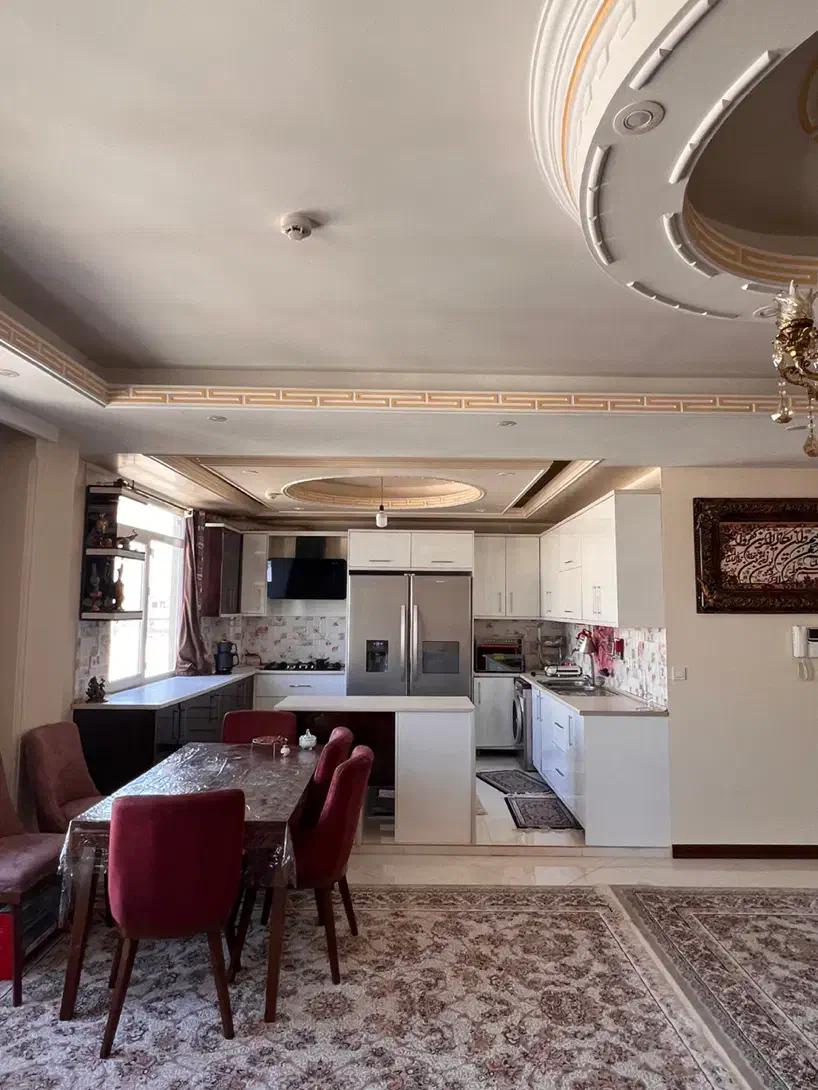 آپارتمان ۹۹ متر نوساز مختاری غربی