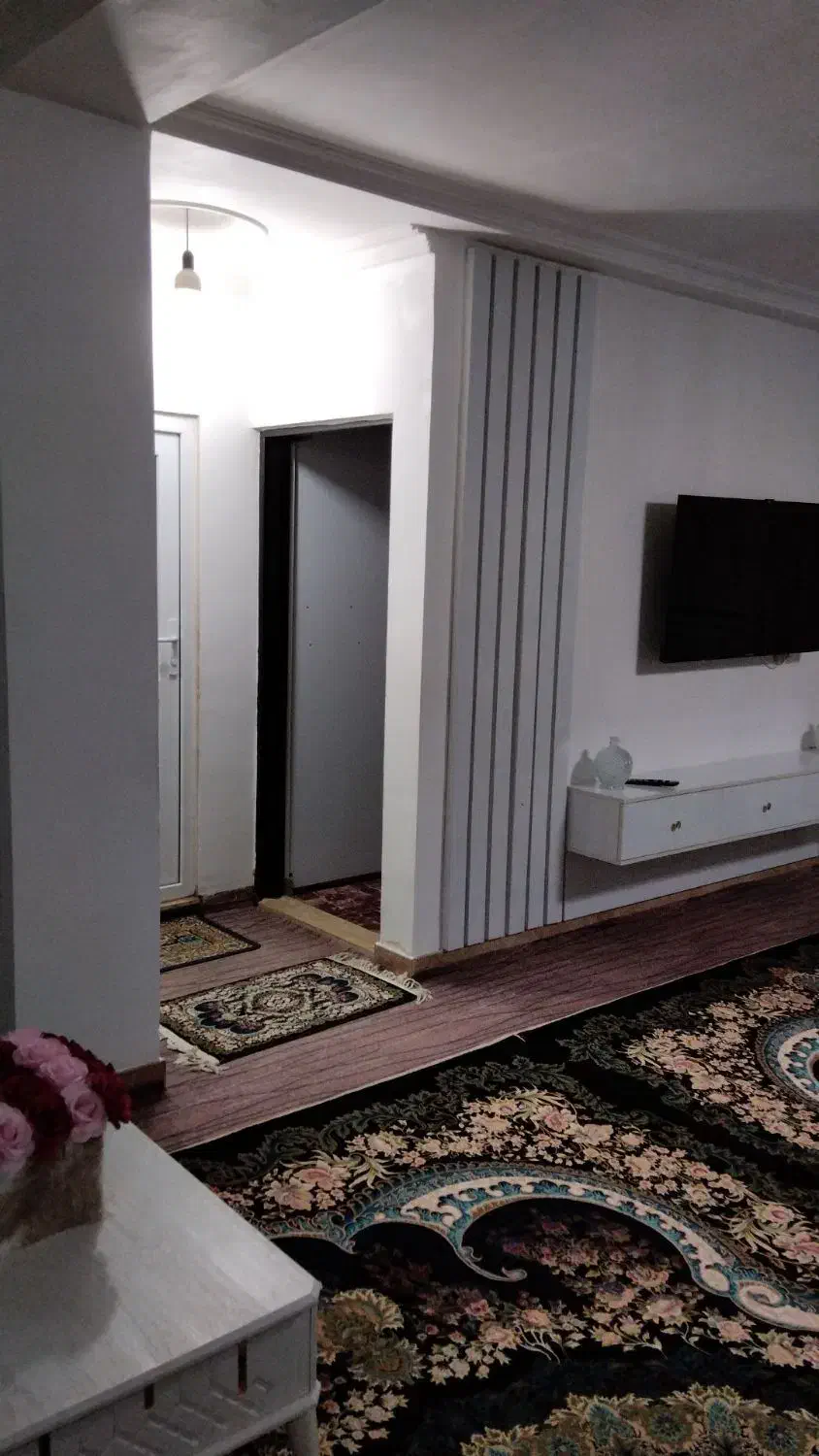 ویلا سند تک برگ