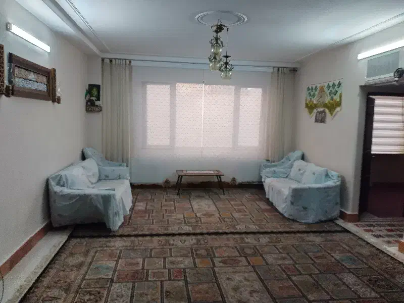 اجاره واحد ۹۰ متری نیمه ویلایی پردیسان