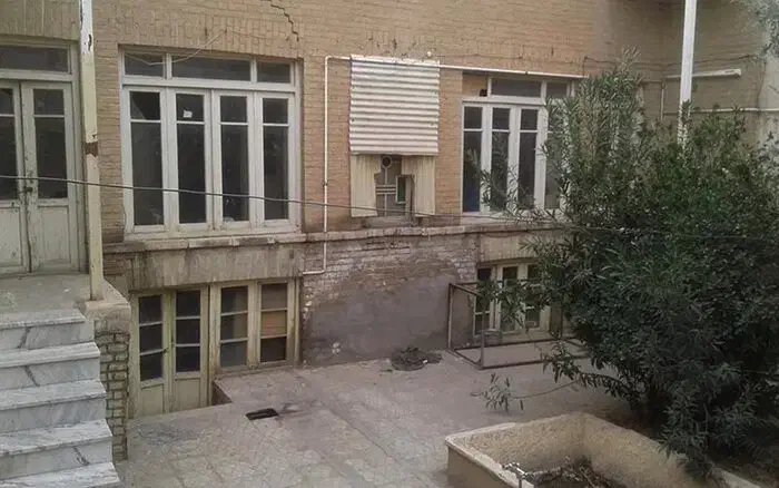 خانه کلنگی