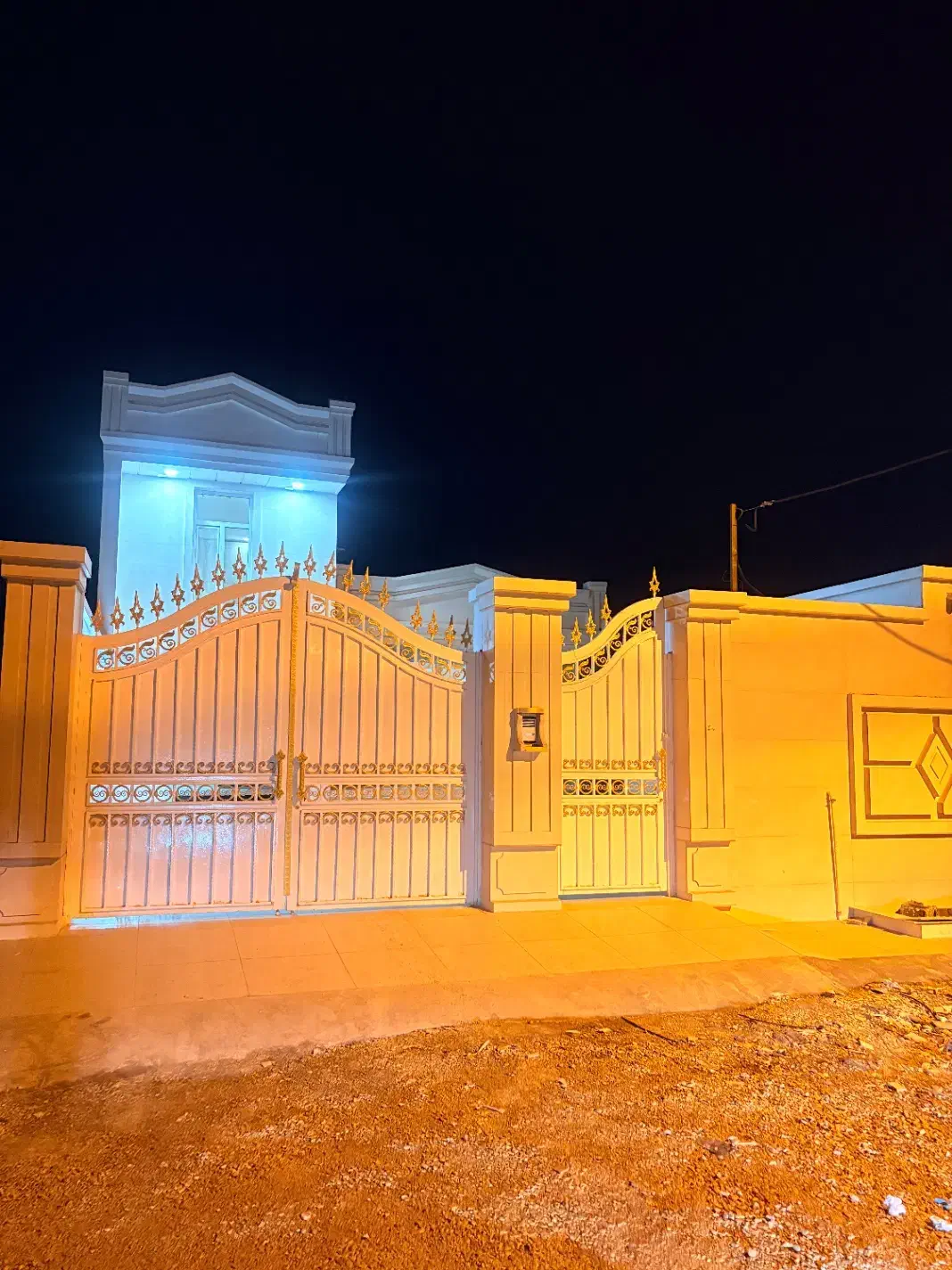 ویلایی نوساز دیر