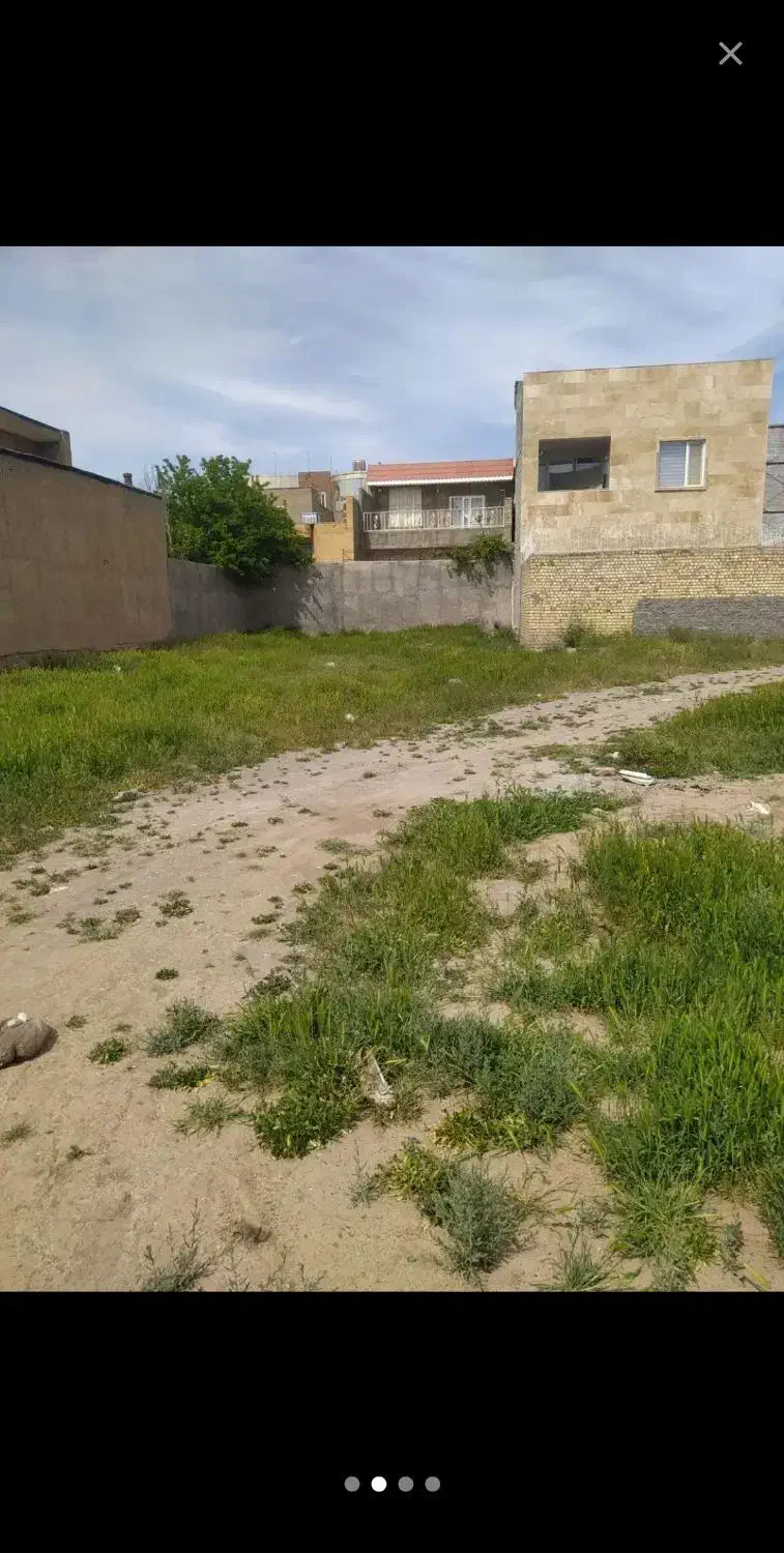 زمین نورشرقی
