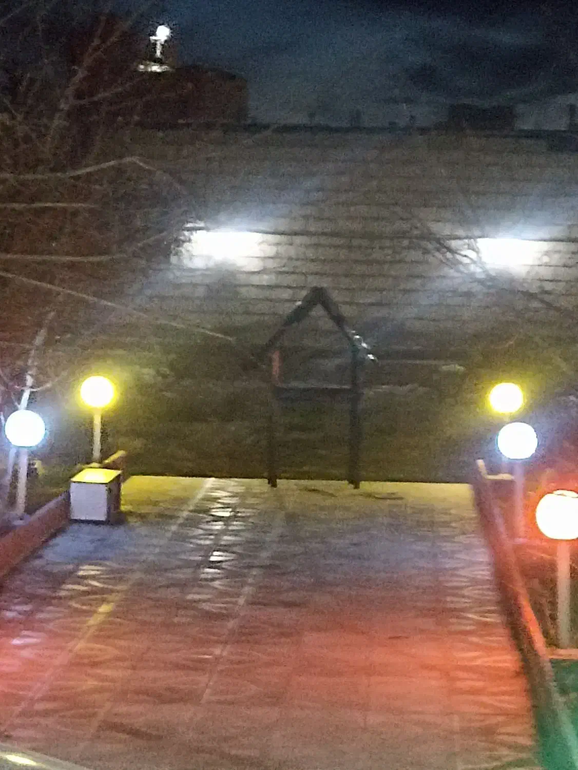 اجاره خونه باغ ۴۵۰متری نوسازباتمام امکانات