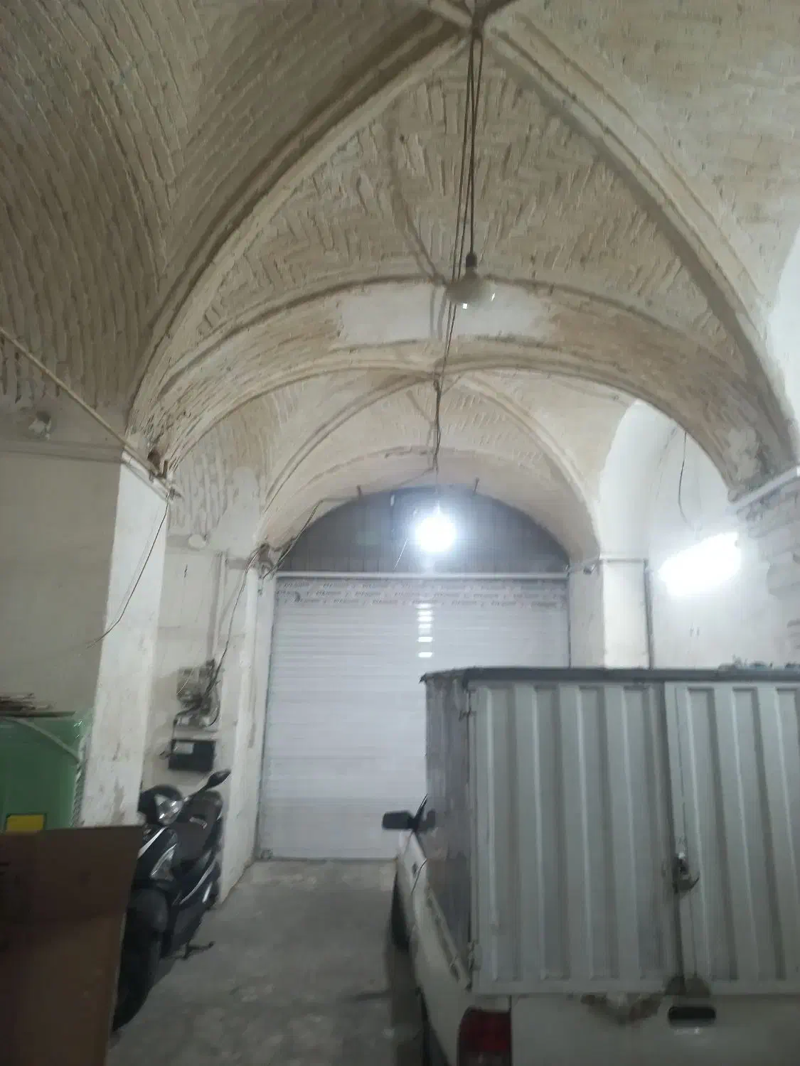مغازه و انبار امیر کبیر
