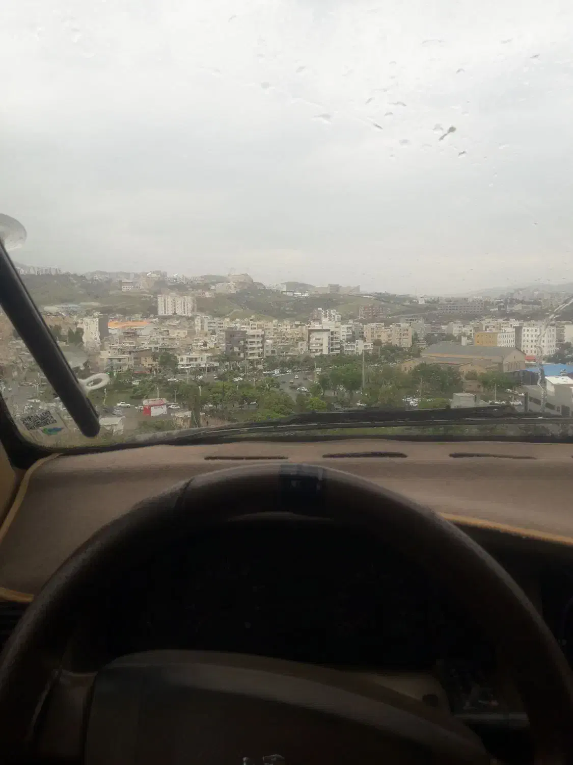 خانه ویلایی و مستقل 100متری