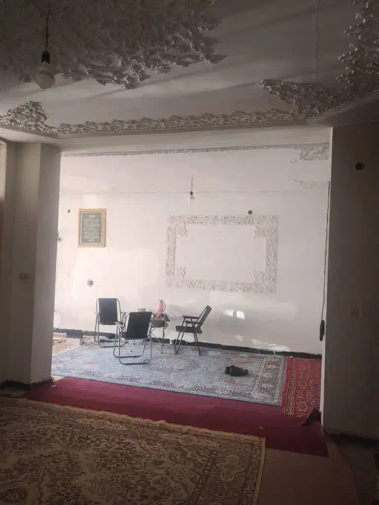 منزل مسکونی درب از حیاط