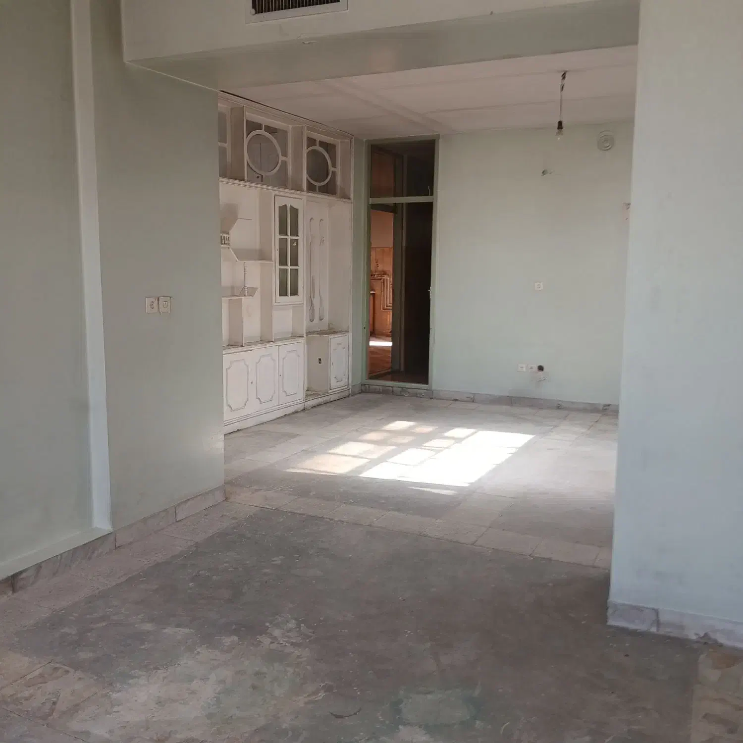 دو طبقه جهت سکونت اموزشگاه انبار سجاد سپهسالار