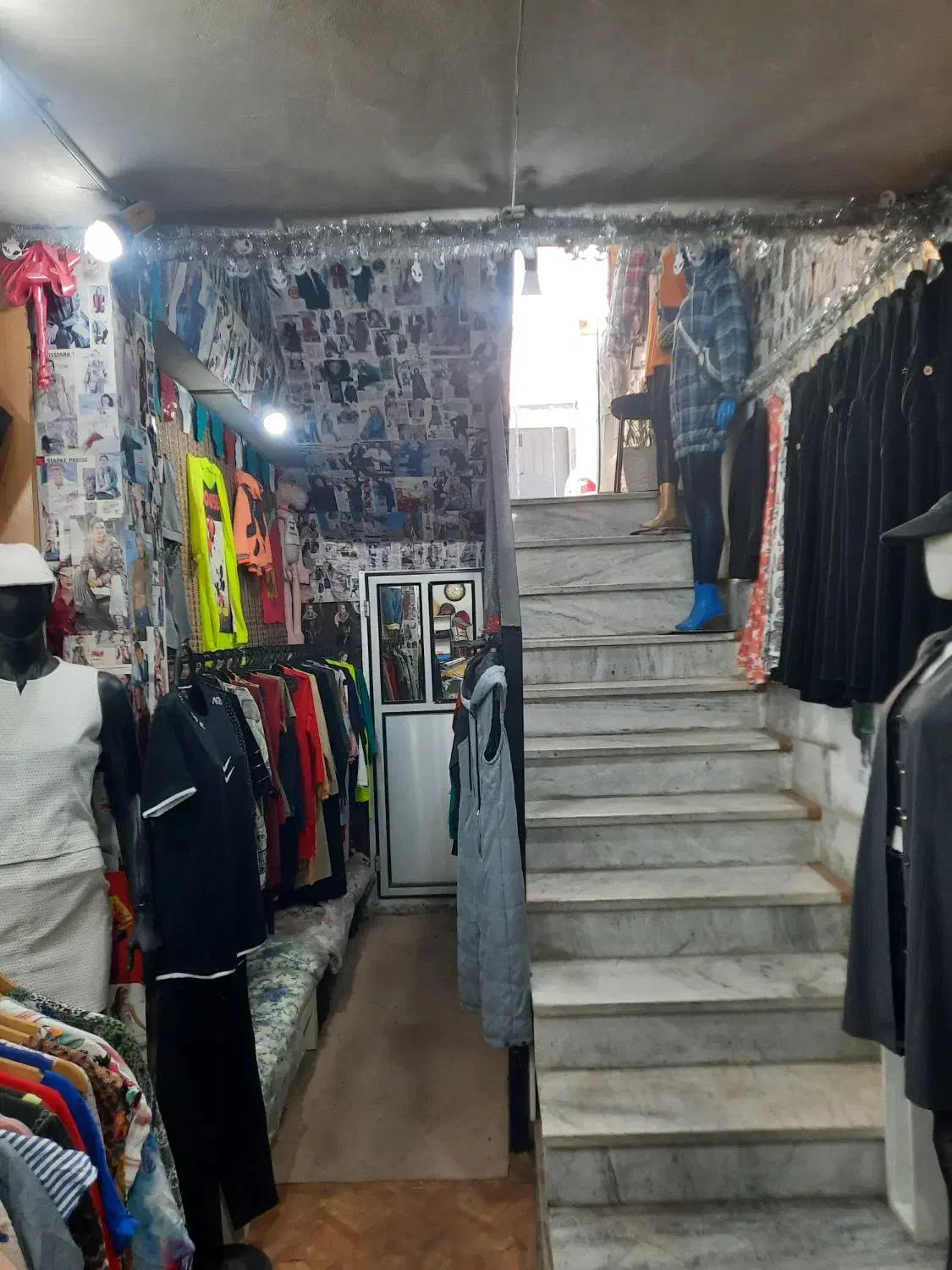 زیرزمین فروشی