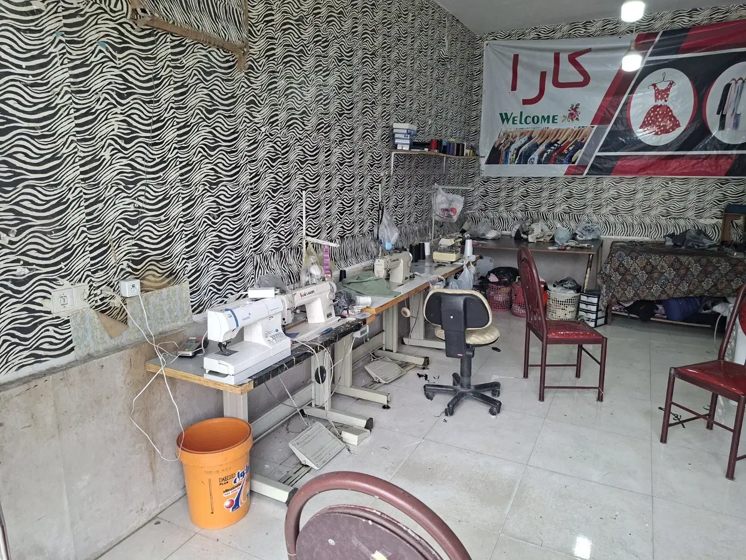 مغازه تجاری میدان شقایق کوچه ایرانمهر یکم
