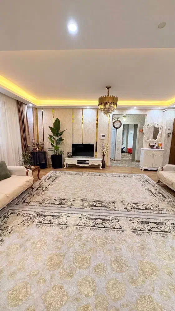 رهن واحد ۱۱۱ متری_ ۲ خواب_ طبقه اول_ گلسار